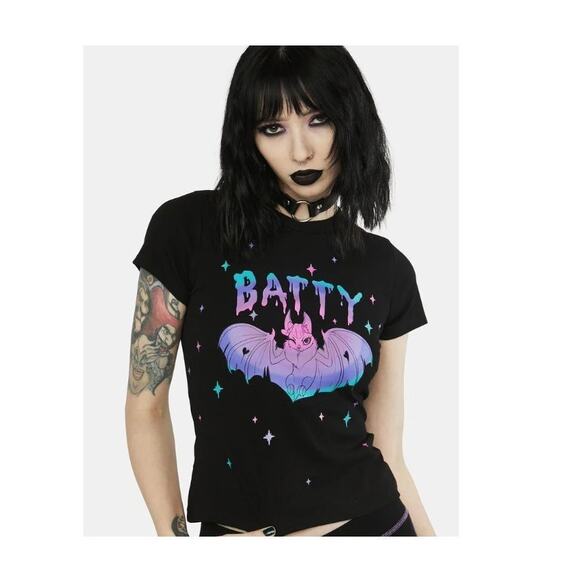 Super cute batty tee EUC or NWOT - Picture 7 of 7